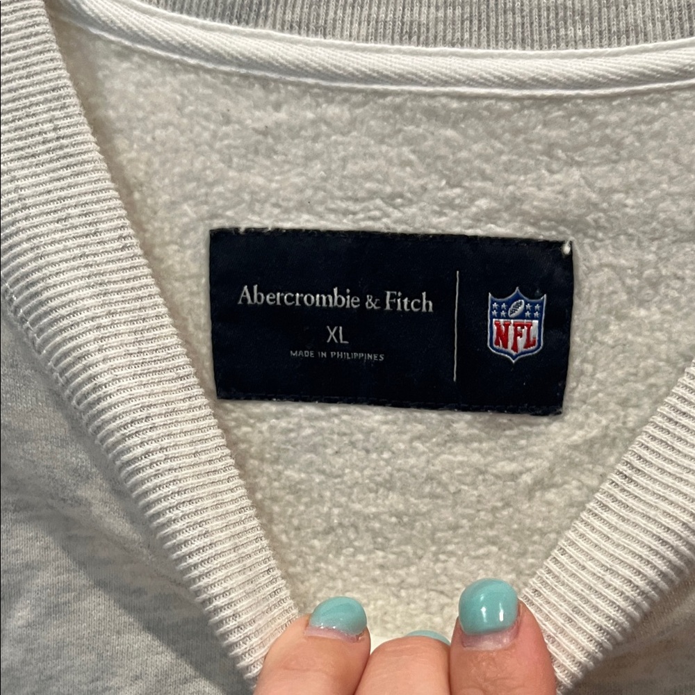 Abercrombie & Fitch Gray Dallas Cowboys Sweater - Picture 3 of 4